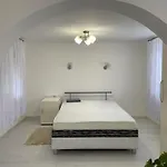 House Menchul Appartement