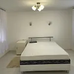 House Menchul