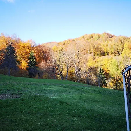 House Menchul * Mala Uhol'ka