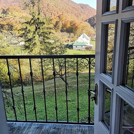 House Menchul * Mala Uhol'ka